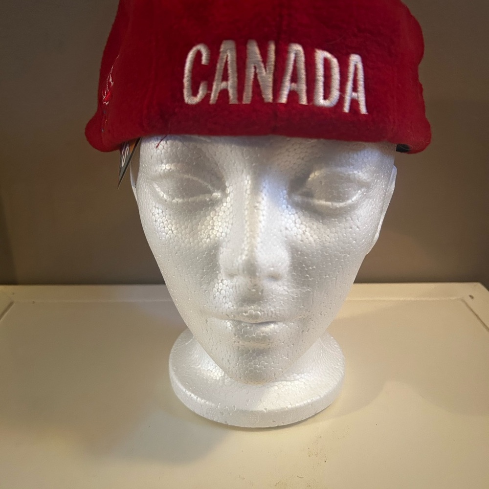 Team Canada 1998 Nagano Winter Olympics Hat (Size M)
